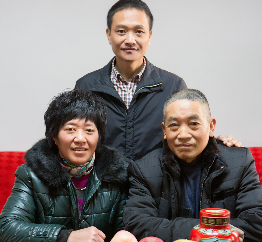 1509412760124280.jpg 李光耀一家.jpg